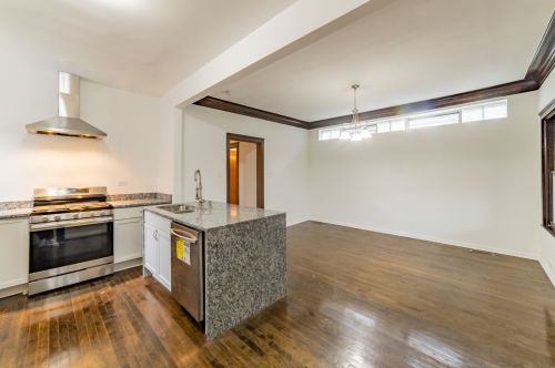 7225 Bennett Ave, Chicago IL  60649-2905 exterior