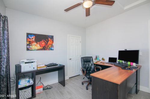 4633 2nd St, Phoenix AZ  85040-2119 exterior