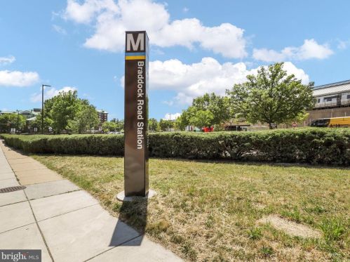 903 Princess St, Alexandria VA  22314-2244 exterior