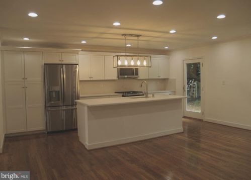 2405 Blue Valley Dr, Silver Spring MD 20904-5206 exterior