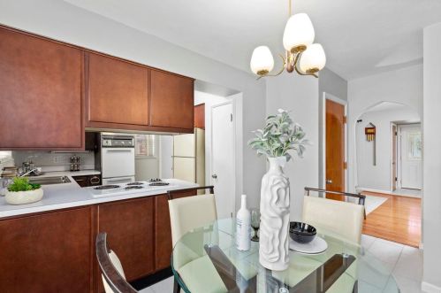 5227 Pernod Ave, Saint Louis MO 63139-1329 exterior