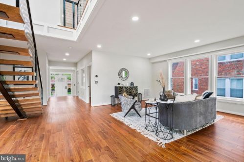 2216 30th St, Washington DC  20020-3369 exterior