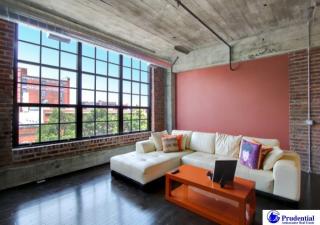 1101 Jackson St, Omaha NE  68102-2900 exterior