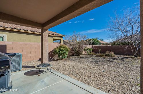 7300 Heartwood Dr, Tucson AZ  85756-6109 exterior
