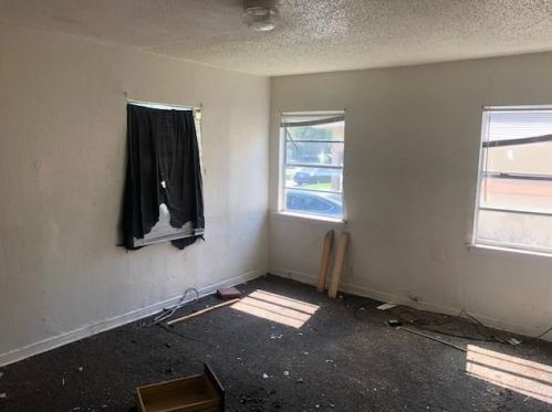 3217 Alaska Ave, Dallas TX 75216-4304 exterior