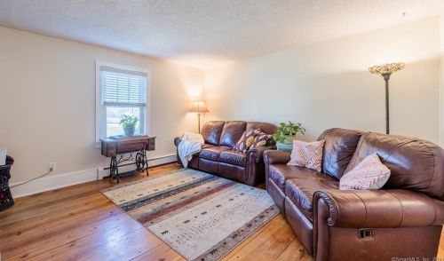 113 Norwich Ave, Exeter CT 06249-2616 exterior