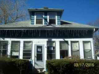 49 Saint Leon Ave, Woonsocket, RI 02895-2289