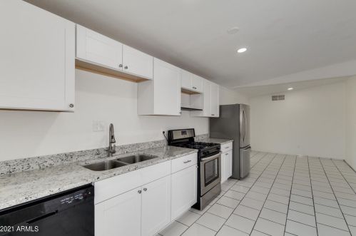 6126 32nd Ave, Phoenix AZ  85017-1510 exterior