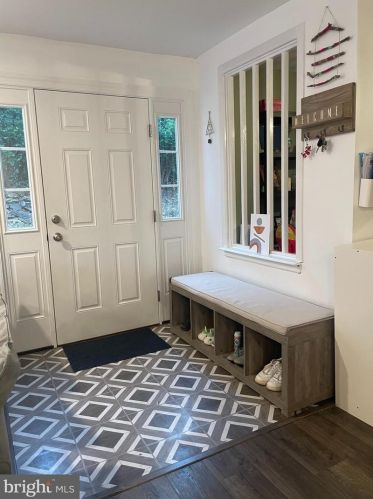 1313 Delmont Ave, Pittsburgh PA  19083-2625 exterior