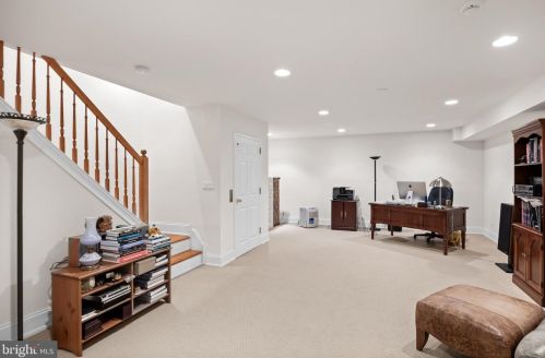 124 Bainbridge St, Philadelphia PA 19147-1866 exterior