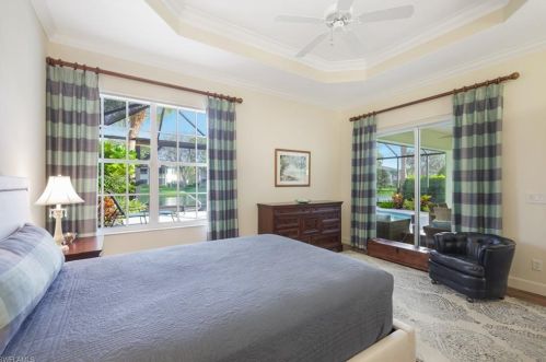 2332 Is Cv Cir, Naples FL 34109-0343 exterior