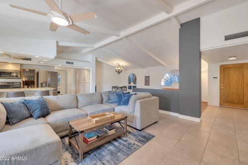 16002 6 Pl, Phoenix AZ 85024-1000 exterior