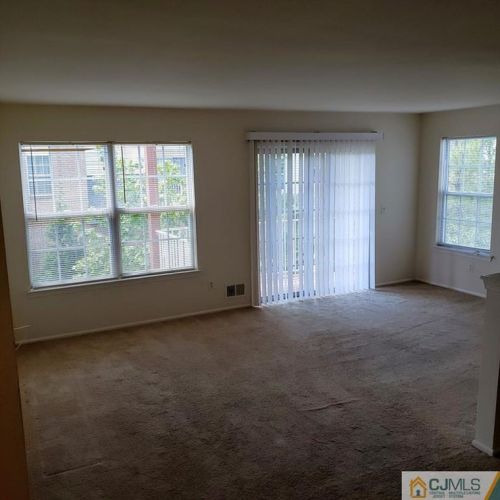 521 Plymouth Rd, New Brunswick NJ  08902-4581 exterior