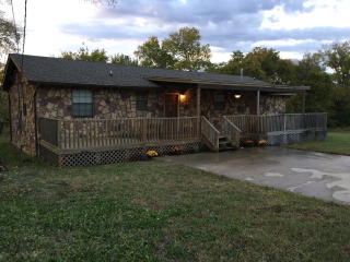 929 Bluff St, Ada, OK 74820-1225