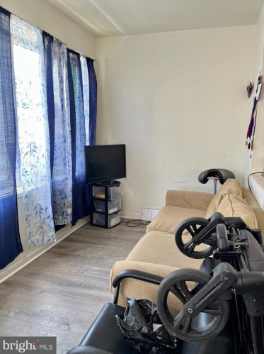 123 9 St, Darby PA 19023-1602 exterior