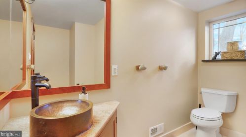 4512 Dolphin Ln, Alexandria VA 22309-3110 exterior