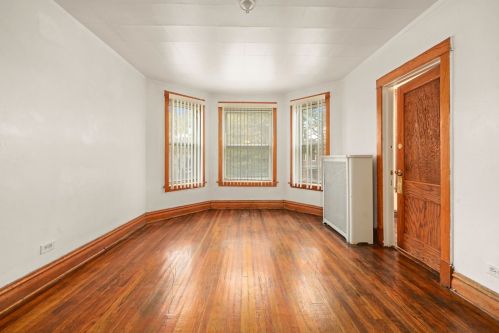 1017 Leclaire Ave, Chicago IL 60638-2136 exterior