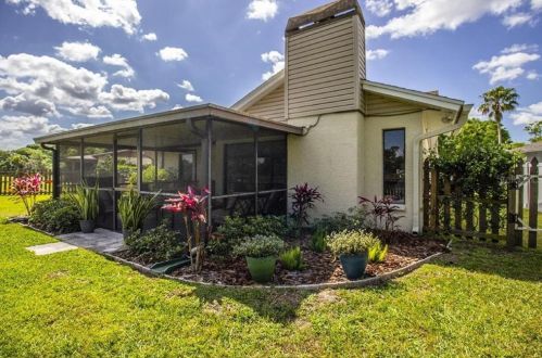 16155 Gardendale Dr, Tampa FL 33624-1132 exterior