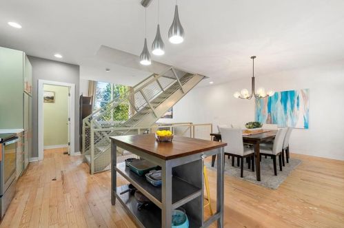 1278 Eames Grn, Atlanta GA 30318-4193 exterior