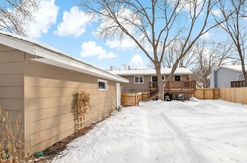 6415 Dawn Way, South Saint Paul MN 55076-1722 exterior