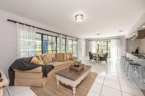 2120 Hiawatha St, Tampa FL 33604-5733 exterior