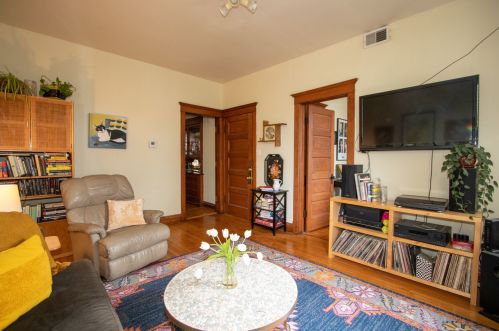 2621 Augusta Blvd, Chicago IL 60651-2603 exterior