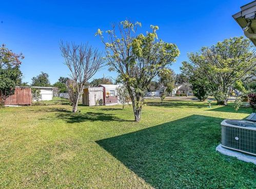 1 Pierce Ave, Orlando FL 32809-4945 exterior