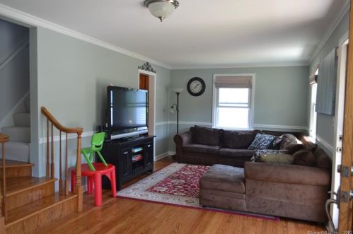 13 Holbrook St, Milford CT 06460-5133 exterior