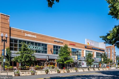 3315 Wisconsin Ave, Washington DC 20016-3800 exterior