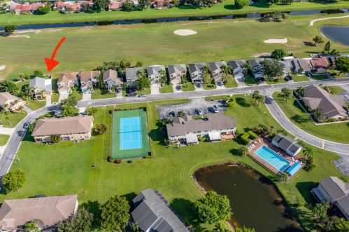 5807 Northpointe Ln, Boynton Beach FL 33437-2008 exterior