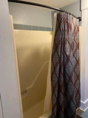 270 Main St, Seabrook NH 03874-4516 exterior