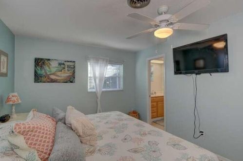 304 Bay St, Fort Pierce FL 34952-1317 exterior