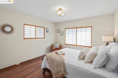 1118 Delaware St, Berkeley CA 94702-1620 exterior