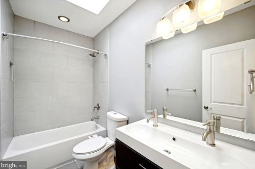 226 S St, Washington DC  20002-1526 exterior