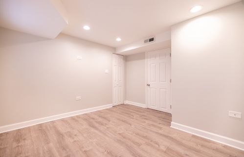 4848 Tripp Ave, Chicago IL 60629-5743 exterior