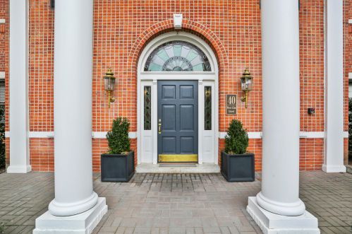 40 Elm St, Greenwich CT 06830-6415 exterior