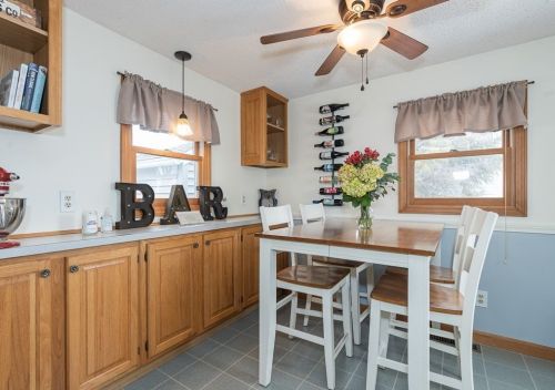 200 Island Pond Rd, Springfield MA 01118-1034 exterior