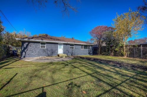 1426 Gillette St, Dallas TX 75217-1210 exterior