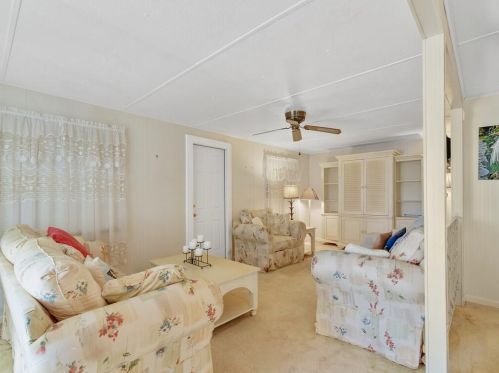 36 Del Prado St, Fort Pierce FL 34952-2850 exterior