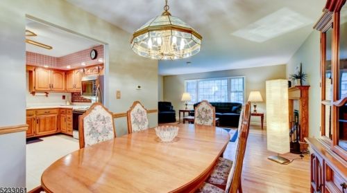 454 Stony Brk Dr, Bridgewater NJ 08807-1988 exterior