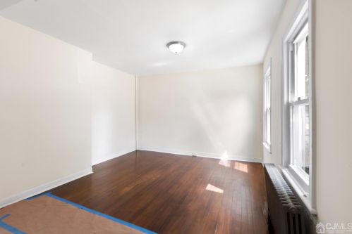 251 Handy St, New Brunswick NJ  08901-2943 exterior