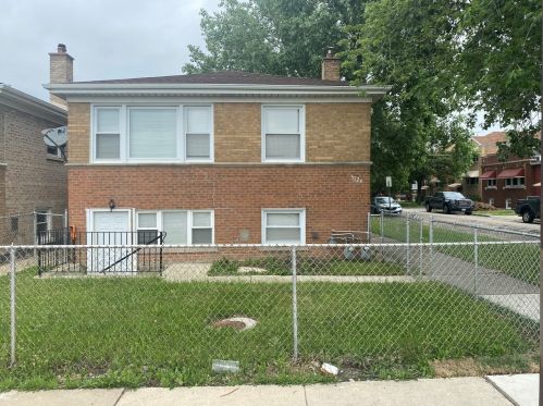 5724 26th St, Chicago, IL 60804-3223