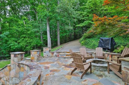 8069 Kenstone Ct, Atlanta GA 30350-4160 exterior