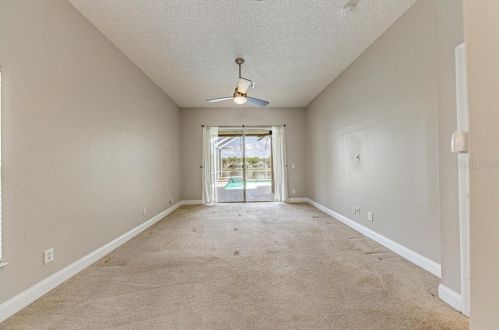 10041 Oasis Palm Dr, Tampa FL 33615-2779 exterior