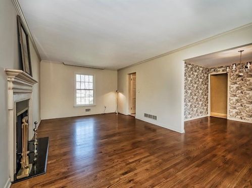 590 Clemson Dr, Pittsburgh PA 15243-1736 exterior