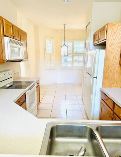 9209 Wentworth Ln, Fort Pierce FL  34986-3287 exterior