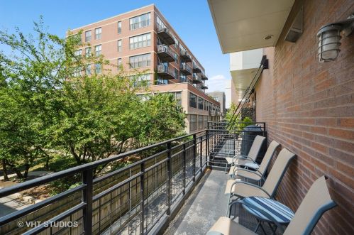 1244 Monroe St, Chicago IL  60607-2571 exterior