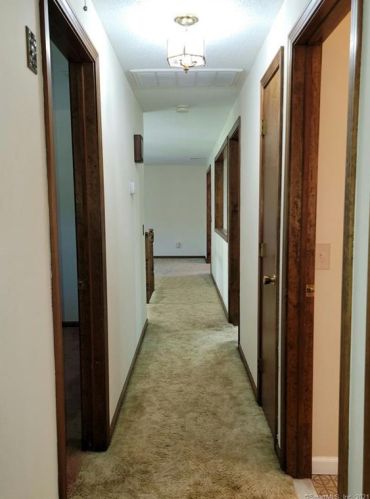 320 Alexander Rd, New Britain CT 06053-1048 exterior