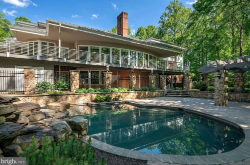 10011 Avenel Farm Dr, Rockville MD 20854-5410 exterior