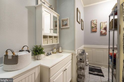 2347 American St, Philadelphia PA 19133-0034 exterior